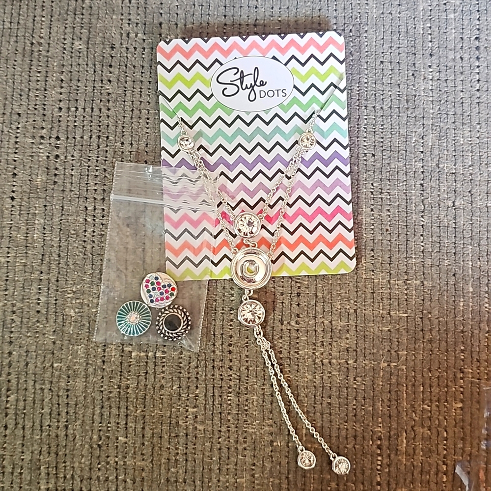 STYLE DOTS 'Y' NECKLACE & 3 12mm Original Snaps